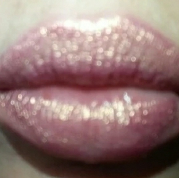 18hr Luxury Longwear Matte Lipstick~Burgundy~NEW - Picture 5 of 6